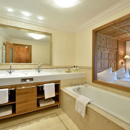 Hotel Postschloessl Lermoos