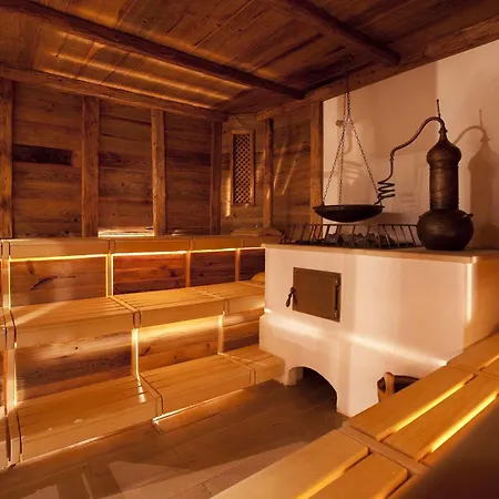 Postschloessl Hotel 4*