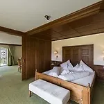 Hotel Postschloessl 4*