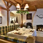 Hotel Postschloessl Lermoos