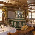 Hotel Postschloessl 4*